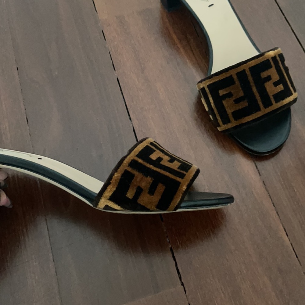 Fendi Print Slip on heel - Picture 2 of 4